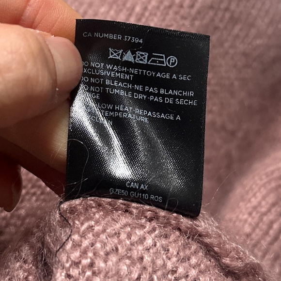 Vintage Y2K Gucci Pale Pink Mohair Silk Knit Sweater Womens Small - Picture 8 of 9